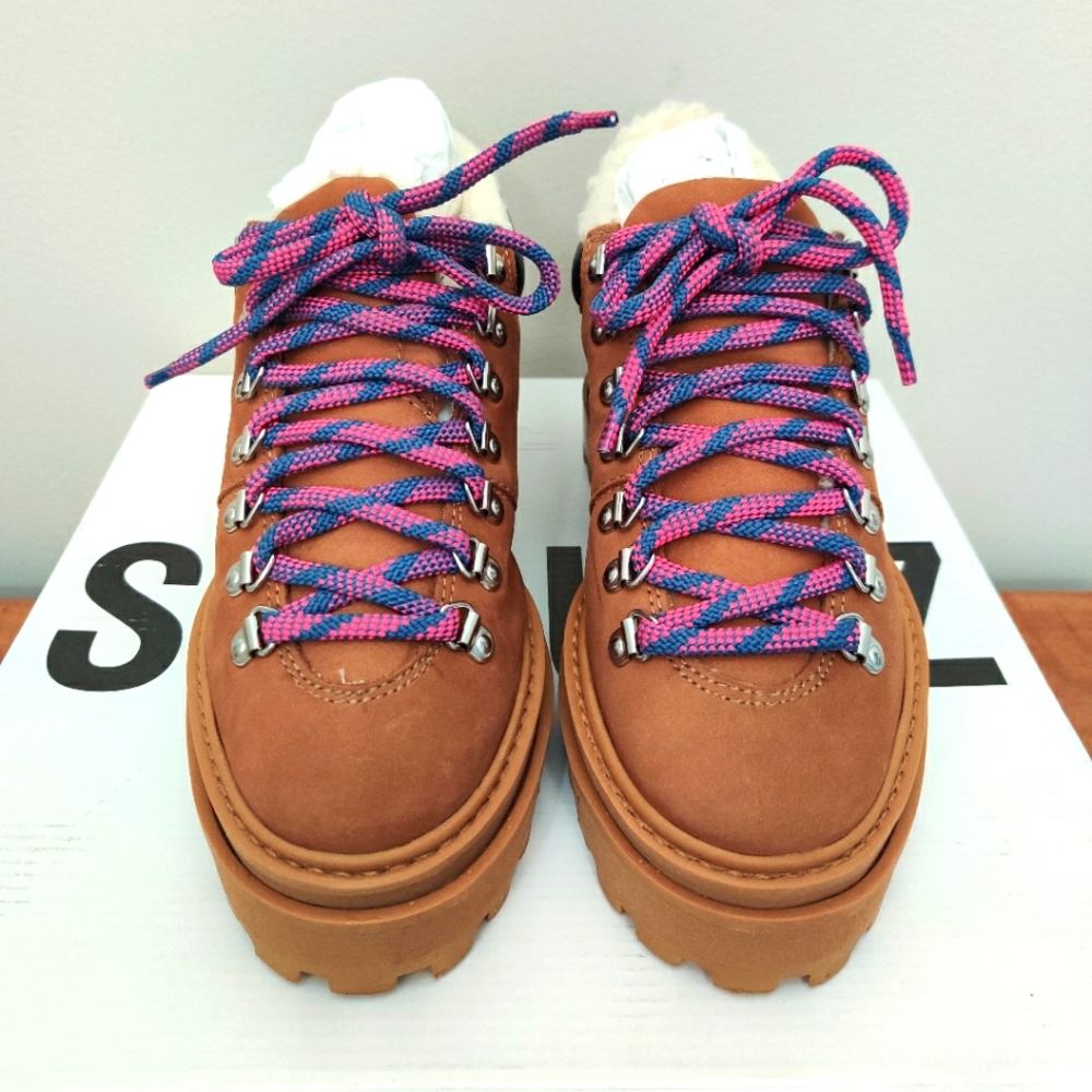 Schultz shoe